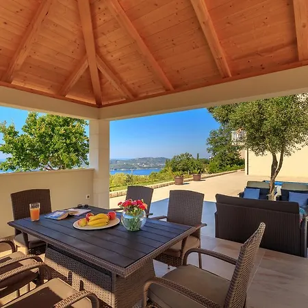 Hedera Estate, Hedera Vii Zaton (Dubrovnik-Neretva)