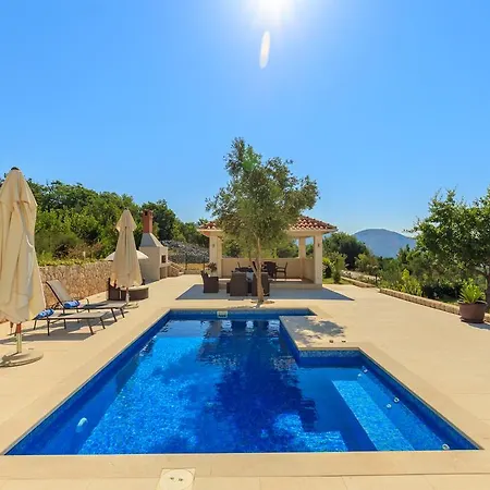 Villa Hedera Estate, Hedera Vii