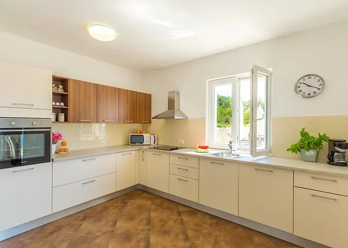 Hedera Estate, Hedera Vii Zaton (Dubrovnik-Neretva)