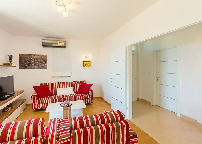 Hedera Estate, Hedera Vii Willa