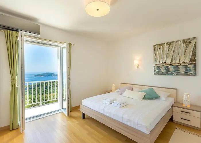 Hedera Estate, Hedera Vii Willa