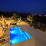 Hedera Vii Villa *