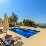 Villa Hedera Vii *