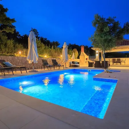 Villa Hedera Vii