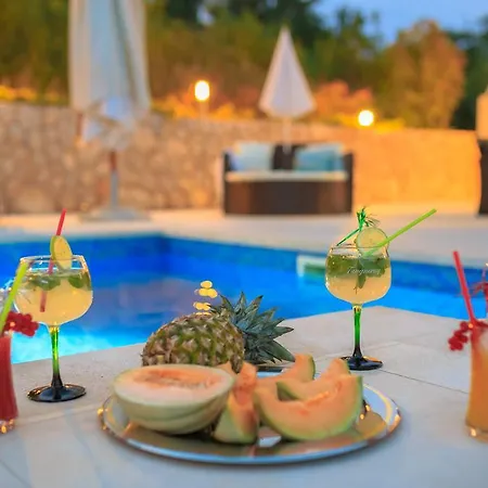 Hedera Estate, Hedera Vii Villa