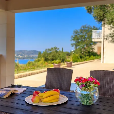 Villa Hedera Vii *