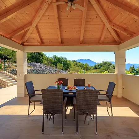 Hedera Estate, Hedera Vii Villa