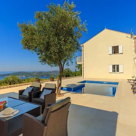 Hedera Estate, Hedera Vii