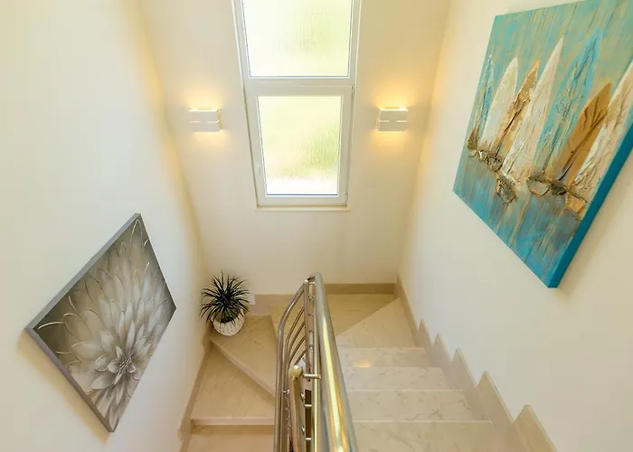 Hedera Estate, Hedera Vii Vila *