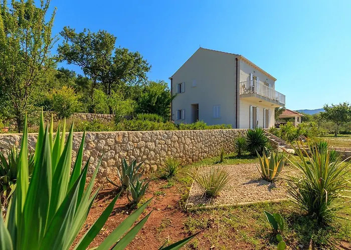 Vila Hedera Estate, Hedera Vii *